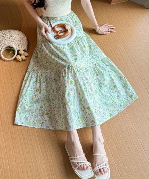 AMAJI（アマジ）の「プリント ウエストゴム フレア ロングスカート（スカート・レディース・パープル/イエロー/グリーン・SMALL/MEDIUM/LARGE/X-LARGE）」の4枚目の写真
