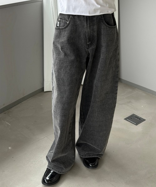 Perushu(ペルーシュ)の「FADED CHECK WIDE DENIM PANTS/フェードチェックワイドデニムパンツ(その他パンツ・メンズ・ブラック/ブラウン・LARGE/MEDIUM/SMALL)」の3枚目の写真