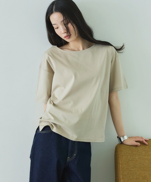 Doux archives(ドゥアルシーヴ)の「【吸湿透気】ボートネック半袖プルオーバー(Tシャツ/カットソー・レディース・モカ/グレイッシュベージュ/ブラック・FREE)」の3枚目の写真