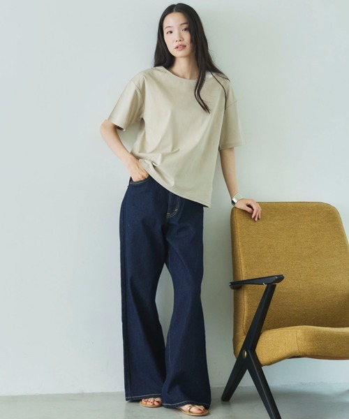 Doux archives(ドゥアルシーヴ)の「【吸湿透気】ボートネック半袖プルオーバー(Tシャツ/カットソー・レディース・モカ/グレイッシュベージュ/ブラック・FREE)」の4枚目の写真