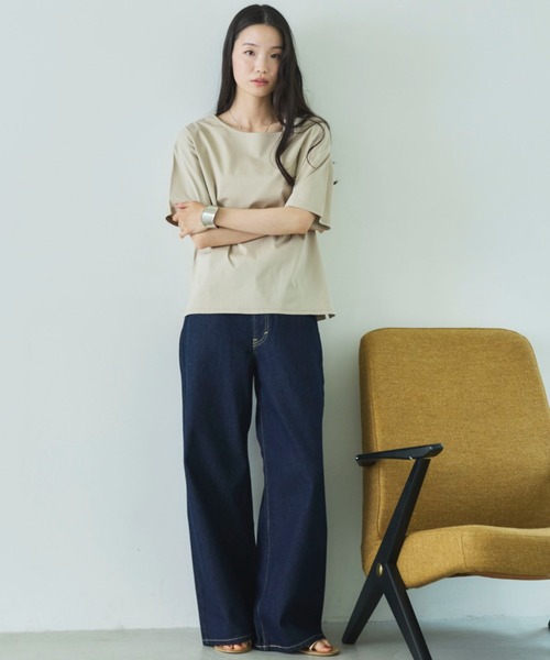 Doux archives(ドゥアルシーヴ)の「【吸湿透気】ボートネック半袖プルオーバー(Tシャツ/カットソー・レディース・モカ/グレイッシュベージュ/ブラック・FREE)」の5枚目の写真