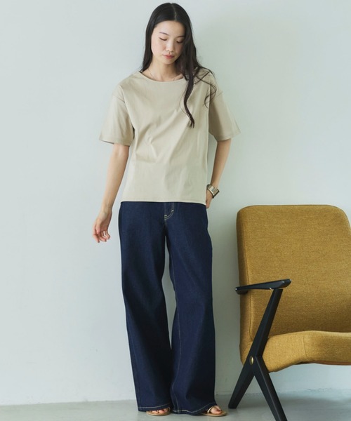 Doux archives(ドゥアルシーヴ)の「【吸湿透気】ボートネック半袖プルオーバー(Tシャツ/カットソー・レディース・モカ/グレイッシュベージュ/ブラック・FREE)」の6枚目の写真