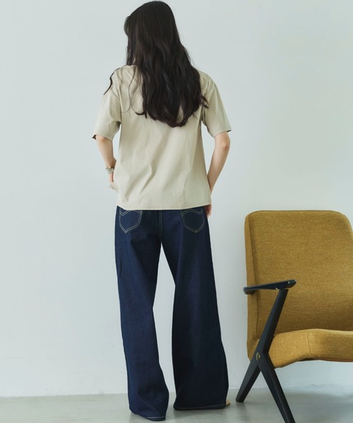Doux archives(ドゥアルシーヴ)の「【吸湿透気】ボートネック半袖プルオーバー(Tシャツ/カットソー・レディース・モカ/グレイッシュベージュ/ブラック・FREE)」の11枚目の写真
