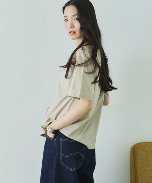 Doux archives(ドゥアルシーヴ)の「【吸湿透気】ボートネック半袖プルオーバー(Tシャツ/カットソー・レディース・モカ/グレイッシュベージュ/ブラック・FREE)」の22枚目の写真
