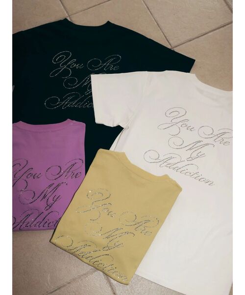EVRIS(エヴリス)の「ラインストーングラフィック BIG Tシャツ(Tシャツ/カットソー・レディース・ホワイト/イエロー/パープル/ブラック・FREE)」の21枚目の写真