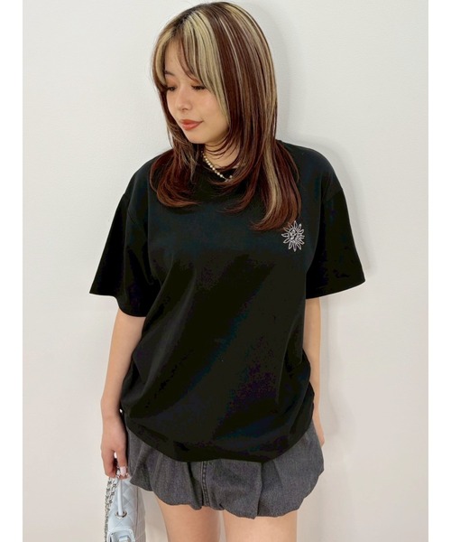 EVRIS(エヴリス)の「ラインストーングラフィック BIG Tシャツ(Tシャツ/カットソー・レディース・ホワイト/イエロー/パープル/ブラック・FREE)」の9枚目の写真