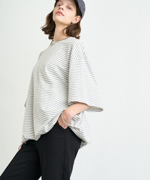 CIAOPANIC TYPY（チャオパニックティピー）の「【WEB限定】【UNISEX】裾バルーンビックシルエットTEE（Tシャツ/カットソー・レディース・ベージュ/ピンク/グリーン/ライトグレー/ホワイト/グレー/ブラック・LARGE/MEDIUM）」の4枚目の写真