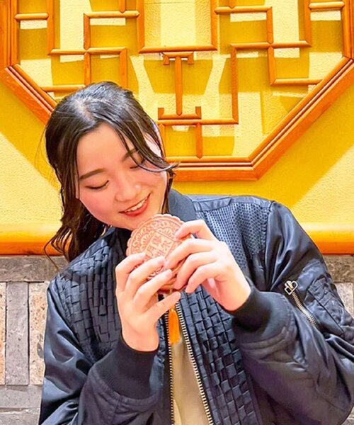 BIRTHDAY BAR(バースデイバー)の「【MYUUA】フードポーチ(ポーチ・レディース・イエロー/ブラウン・0)」の12枚目の写真