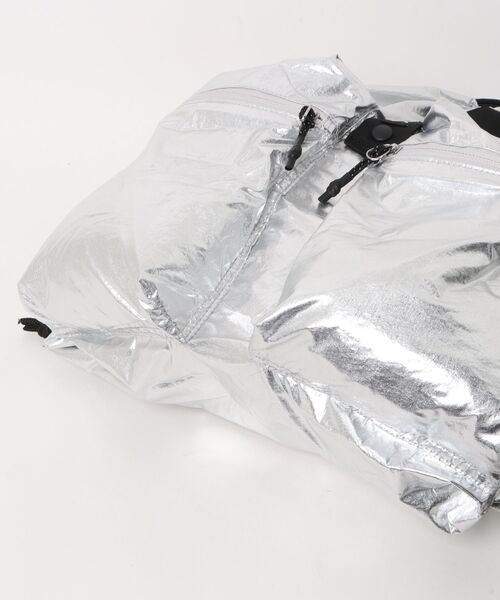 EDGELINK(エッジリンク)の「ナムパック スティーズ ナップサック 2ポケット ラージサイズ 60653(ショルダーバッグ・メンズ・シルバー・FREE)」の8枚目の写真