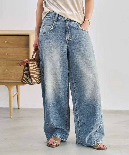 Spick & Span(スピックアンドスパン)の「《追加》LEVI'S(R) 別注 SMU SUPER BAGGY BARREL(デニムパンツ・レディース・ブルー・23/24/25/26/27/28)」の16枚目の写真