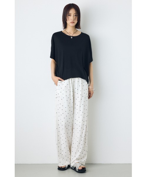 AZUL by moussy（アズールバイマウジー）の「ドレープクロップドTシャツ（Tシャツ/カットソー・レディース・オフホワイト/ベージュ/ブラック/ミント・SMALL/MEDIUM）」の15枚目の写真