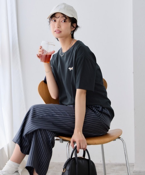 PENNEYS(ぺニーズ)の「【PENNEYS】イージーケアオーバーTシャツ(Tシャツ/カットソー・レディース・ネイビー/オフホワイト/ブラック・M/L)」の13枚目の写真