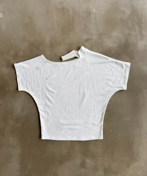 SHAGGIE(シャギー)の「ワンショルダーボタン付きドルマントップス(Tシャツ/カットソー・レディース・ホワイト/グレー/ブラック・FREE)」の21枚目の写真
