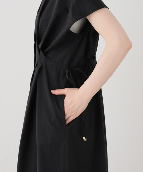 La TOTALITE（ラトータリテ）の「【洗える】フレンチタックシャツワンピース（ワンピース・レディース・ベージュ/ブラック・38/36）」の19枚目の写真