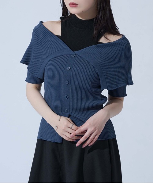 Ellno de Mavie(エルノデメヴィ)の「バイカラーハーフスリーブオフショルニット(ニット/セーター・レディース・ブルー/ブラック/バーガンディー・FREE)」の1枚目の写真