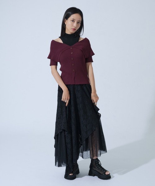 Ellno de Mavie(エルノデメヴィ)の「バイカラーハーフスリーブオフショルニット(ニット/セーター・レディース・ブルー/ブラック/バーガンディー・FREE)」の14枚目の写真