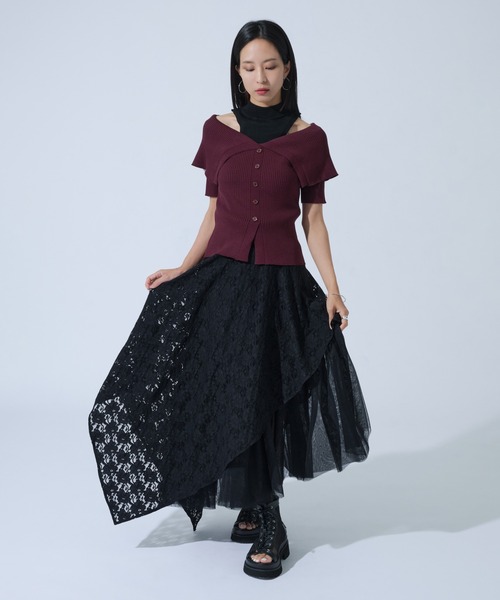 Ellno de Mavie(エルノデメヴィ)の「バイカラーハーフスリーブオフショルニット(ニット/セーター・レディース・ブルー/ブラック/バーガンディー・FREE)」の13枚目の写真