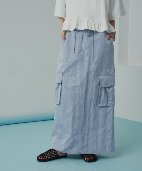 W:Huku(フーク)の「【W:Huku / 撥水 ワッシャーナイロン】カーゴ ロング スカート / Washer Nylon Cargo Long Skirt(スカート・レディース・アイボリー/ブルーグレー/ブラック系その他・FREE)」の11枚目の写真