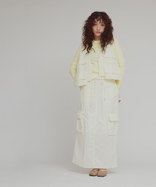 W:Huku(フーク)の「【W:Huku / 撥水 ワッシャーナイロン】カーゴ ロング スカート / Washer Nylon Cargo Long Skirt(スカート・レディース・アイボリー/ブルーグレー/ブラック系その他・FREE)」の15枚目の写真
