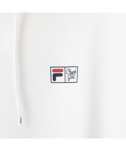 FILA(フィラ)の「SAITOH YUSUKE×FILA HOODIE / サイトウユウスケ×フィラ スウェットフーディ(パーカー・レディース・ライトブルー/ホワイト・S/M/L/XL)」の4枚目の写真