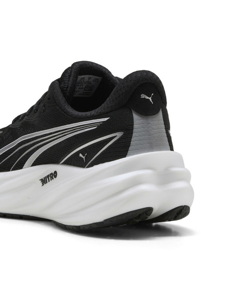 PUMA(プーマ)の「PUMA プーマ ウィメンズ ヴェロシティ ニトロ 5 ランニングシューズ(スニーカー・レディース・ホワイト×レッド/セージグリーン/ブラック×ホワイト/レッド系その他3/ラベンダー・23.0cm/23.5cm/24.0cm/22.5cm/22.0cm/24.5cm/25.0cm/25.5cm)」の21枚目の写真