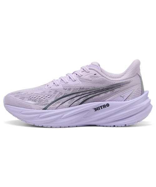 PUMA(プーマ)の「PUMA プーマ ウィメンズ ヴェロシティ ニトロ 5 ランニングシューズ(スニーカー・レディース・ホワイト×レッド/セージグリーン/ブラック×ホワイト/レッド系その他3/ラベンダー・23.0cm/23.5cm/24.0cm/22.5cm/22.0cm/24.5cm/25.0cm/25.5cm)」の4枚目の写真