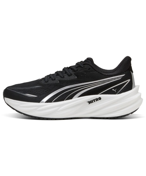 PUMA(プーマ)の「PUMA プーマ ウィメンズ ヴェロシティ ニトロ 5 ランニングシューズ(スニーカー・レディース・ホワイト×レッド/セージグリーン/ブラック×ホワイト/レッド系その他3/ラベンダー・23.0cm/23.5cm/24.0cm/22.5cm/22.0cm/24.5cm/25.0cm/25.5cm)」の1枚目の写真