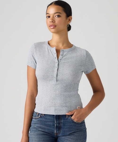 Levi's(リーバイス)の「Levi's/リーバイス DRY GOODS ポインテール ショートスリーブ ヘンリーネックTシャツ(Tシャツ/カットソー・レディース・グレー・XS/S/M)」の1枚目の写真