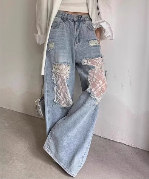Teem Store（チームストア）の「レース切り替えダメージ加工ストレートデニム（デニムパンツ・レディース・ブルー・M/S）」の5枚目の写真