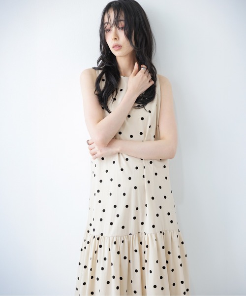 La-gemme（ラジェム）の「ドットノースリーブワンピース（ワンピース・レディース・ネイビー/アイボリー/ブラック・フリー）」の5枚目の写真