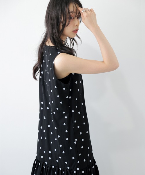 La-gemme（ラジェム）の「ドットノースリーブワンピース（ワンピース・レディース・ネイビー/アイボリー/ブラック・フリー）」の8枚目の写真