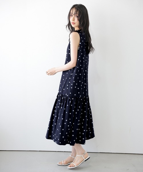 La-gemme（ラジェム）の「ドットノースリーブワンピース（ワンピース・レディース・ネイビー/アイボリー/ブラック・フリー）」の11枚目の写真