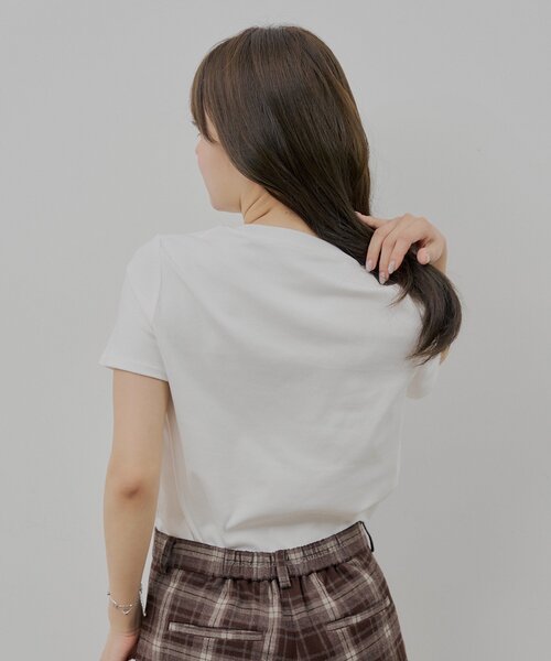 Chico(チコ)の「エンブレムロゴ刺繍T(Tシャツ/カットソー・レディース・グレー/ブルー/ブラック/アイボリー・FREE)」の10枚目の写真