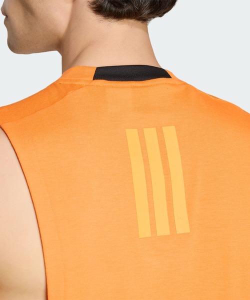 adidas(アディダス)の「Les Mills グラフィック タンクトップ / アディダス adidas(Tシャツ/カットソー・メンズ・オレンジ・XX-LARGE/XX-SMALL/3XL/LARGE/MEDIUM/SMALL/X-LARGE/X-SMALL)」の5枚目の写真