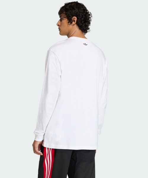 adidas(アディダス)の「GFX T / ロンT / アディダスオリジナルス adidas Originals(Tシャツ/カットソー・メンズ・ホワイト・XX-LARGE/SMALL/LARGE/MEDIUM/3XL/X-LARGE/X-SMALL)」の2枚目の写真