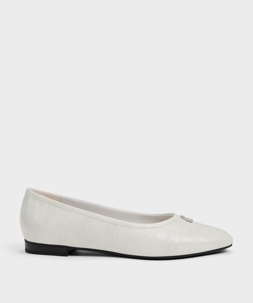 CHARLES & KEITH（チャールズ & キース）の「Griselda グリゼルダ バレエ フラット（バレエシューズ・レディース・ブラック系その他4/ホワイト系その他3・25cm/24.5cm/23.5cm/23cm/22.5cm）」の2枚目の写真