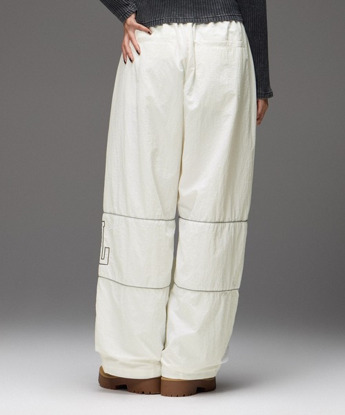 X-girl(エックスガール)の「LOGO AND STAR WIDE LEG TRACK PANTS(その他パンツ・レディース・ブラック/オフホワイト・M/S)」の8枚目の写真
