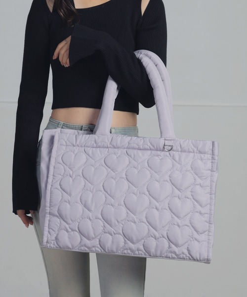 ALTROSE(アルトローズ)の「【A4・500mlペットボトル対応】トート ハートキルト キャリーオン(トートバッグ・レディース・グレー/ブラック/ブラウン・FREE)」の4枚目の写真