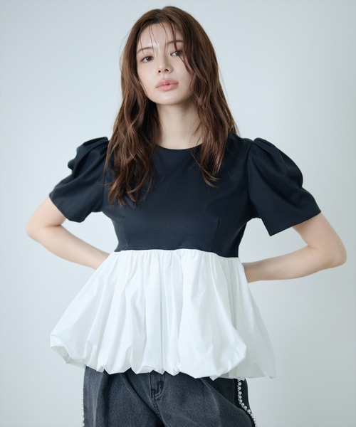 AND COUTURE(アンドクチュール)の「異素材ペプラムトップス(Tシャツ/カットソー・レディース・オフホワイト/ブラック・FREE)」の10枚目の写真