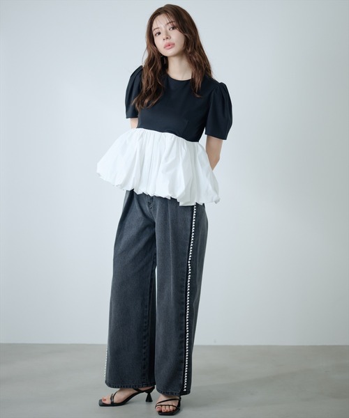 AND COUTURE(アンドクチュール)の「異素材ペプラムトップス(Tシャツ/カットソー・レディース・オフホワイト/ブラック・FREE)」の13枚目の写真