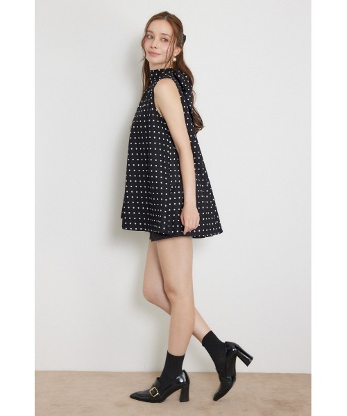 rienda(リエンダ)の「ボウタイアメスリフレアトップス 夏服 秋服(シャツ/ブラウス・レディース・マルチ/ホワイト/ブラック・FREE)」の6枚目の写真