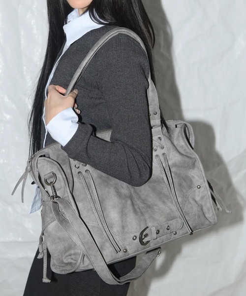 FANCY CLUB(ファンシークラブ)の「FANCY CLUB(ファンシークラブ)/大容量 2WAY ヴィンテージ ウォッシング ショルダー トートバッグ/BELTED WASHING LEATHER BAG(ショルダーバッグ・レディース・ブラック/ピンク/グレー・FREE)」の3枚目の写真