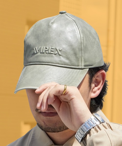 AVIREX(アヴィレックス)の「AVIREX/アビレックス AXエンボスロゴPU 6Pキャップ フェイクレザー カーブバイザー 2026年秋冬 秋服 冬服(キャップ・メンズ・ブラック/ブラウン/カーキ・58)」の3枚目の写真
