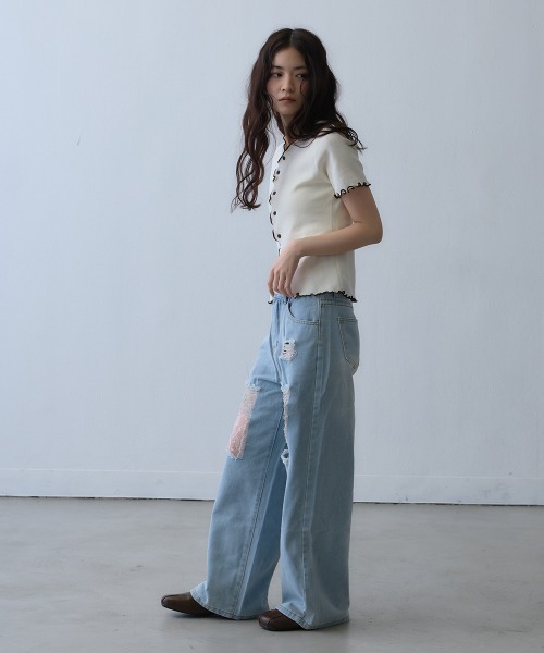 Clum(クルム)の「lace damage wide denim pants / レースダメージワイドデニムパンツ(デニムパンツ・レディース・ライトブルー・SMALL)」の6枚目の写真