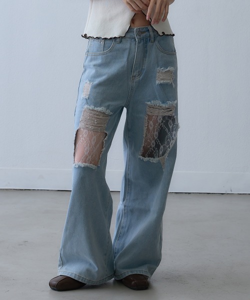 Clum(クルム)の「lace damage wide denim pants / レースダメージワイドデニムパンツ(デニムパンツ・レディース・ライトブルー・SMALL)」の9枚目の写真
