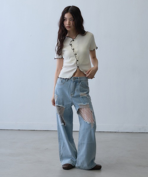 Clum(クルム)の「lace damage wide denim pants / レースダメージワイドデニムパンツ(デニムパンツ・レディース・ライトブルー・SMALL)」の14枚目の写真