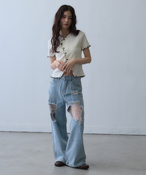 Clum(クルム)の「lace damage wide denim pants / レースダメージワイドデニムパンツ(デニムパンツ・レディース・ライトブルー・SMALL)」の15枚目の写真