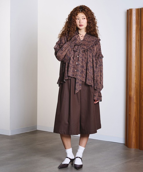 ROSE BUD(ローズバッド)の「POINTED BELT MULE(パンプス・レディース・シルバー・37)」の3枚目の写真