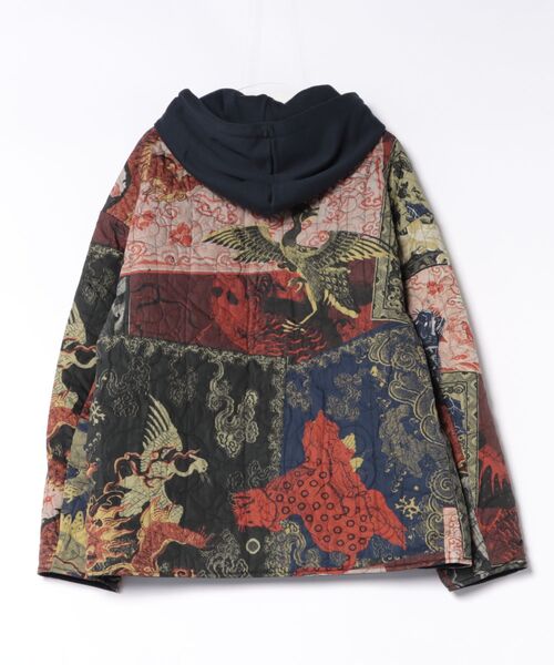 Desigual（デシグアル）の「マルチグラフィックプリント リバーシブルフードジャケット｜Desigual 2026秋冬新作（ブルゾン・メンズ・ブルー・S/M/L）」の9枚目の写真