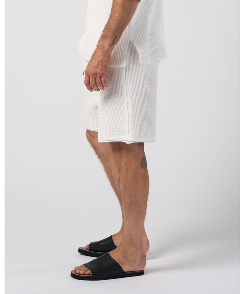 wjk(ダヴルジェイケイ)の「textured knit shorts(その他パンツ・メンズ・ホワイト/ブラック×グレー/ネイビー・X-LARGE/SMALL/LARGE/MEDIUM)」の6枚目の写真
